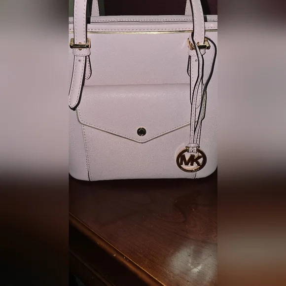 Michael Kors Jet Set Medium Saffiano light pink Leather Pocket  LIKE NEW - Picture 7 of 9